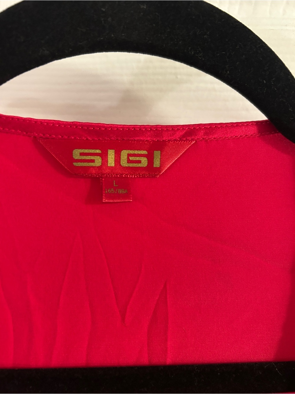 Red silk robe - Picture 7 of 10